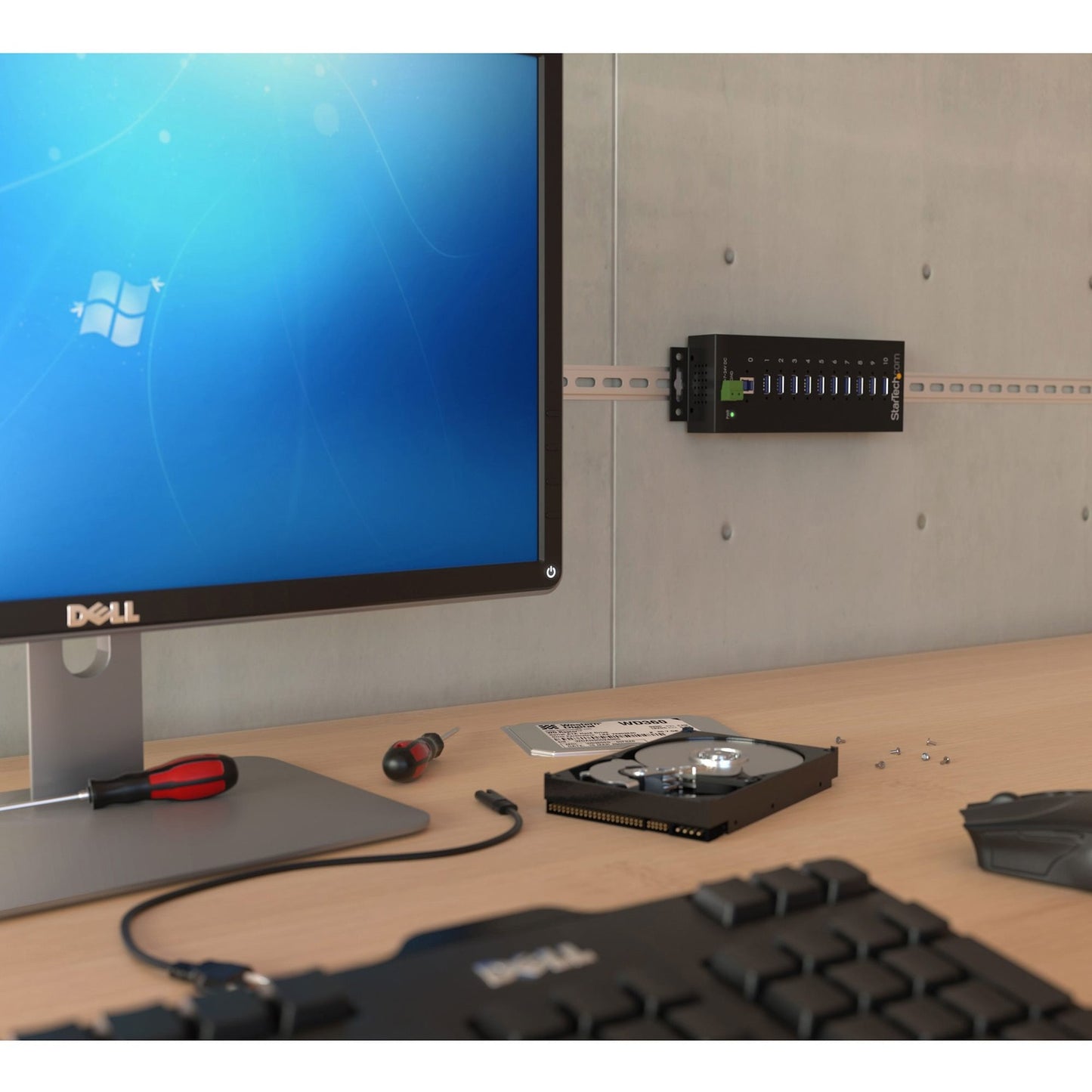 StarTech 10 Port Industrial Usb 3.0 Hub - Metal (ST1030USBM)