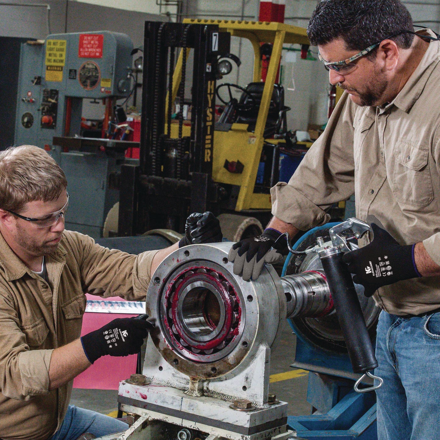 KleenGuard G40 Latex Coated Gloves, 270 mm Length, 11 X-Large, Poly/Cotton, Gray/Black, 12 Pairs/Pack (97274)