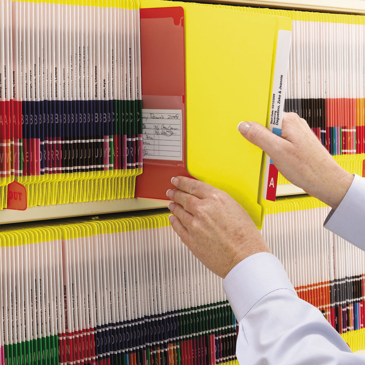 Smead Heavyweight Colored End Tab Fastener Folders, 0.75" Expansion, 2 Fasteners, Letter Size, Yellow Exterior, 50/Box (25940)
