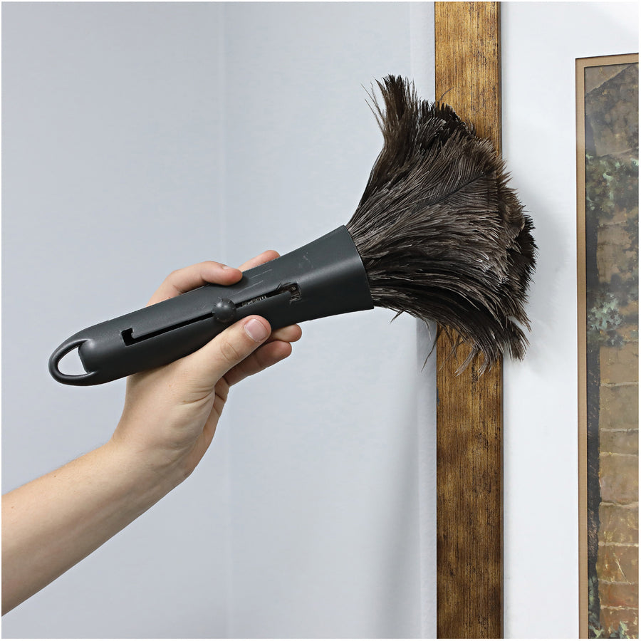 Genuine Joe Retractable Feather Duster (90218)