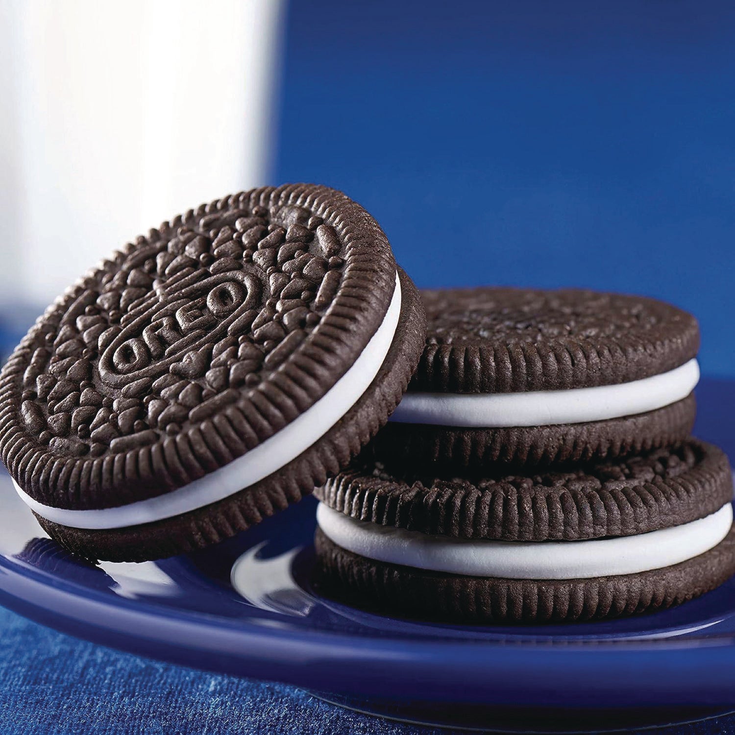 Nabisco Oreo Cookies Single Serve Packs, Chocolate, 2.4 oz Pack, 6 Cookies/Pack, 12 Packs/Box (00470)