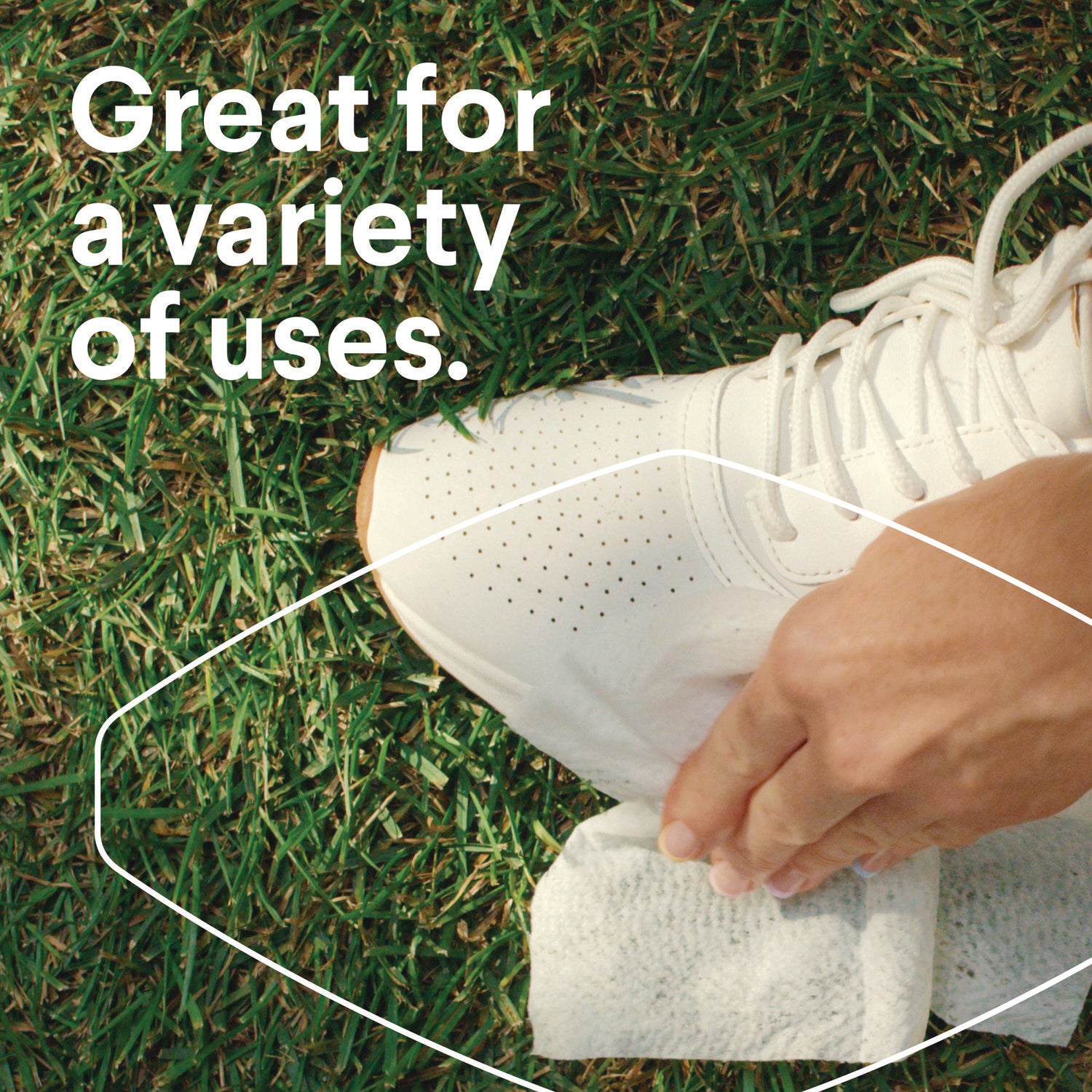 Clorox Disinfecting Wipes, 1-Ply, 7 x 8, Fresh Scent/Citrus Blend, White, 35/Canister, 3 Canisters/Pack (30112)