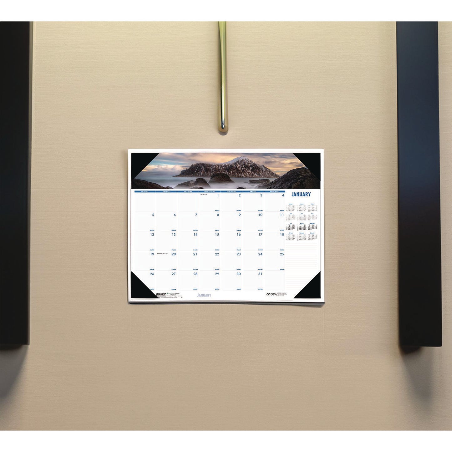 House of Doolittle Earthscapes Recycled Monthly Desk Pad Calendar, Coastlines Photos, 22 x 17, Black Binding/Corners,12-Month (Jan-Dec): 2025 (178)