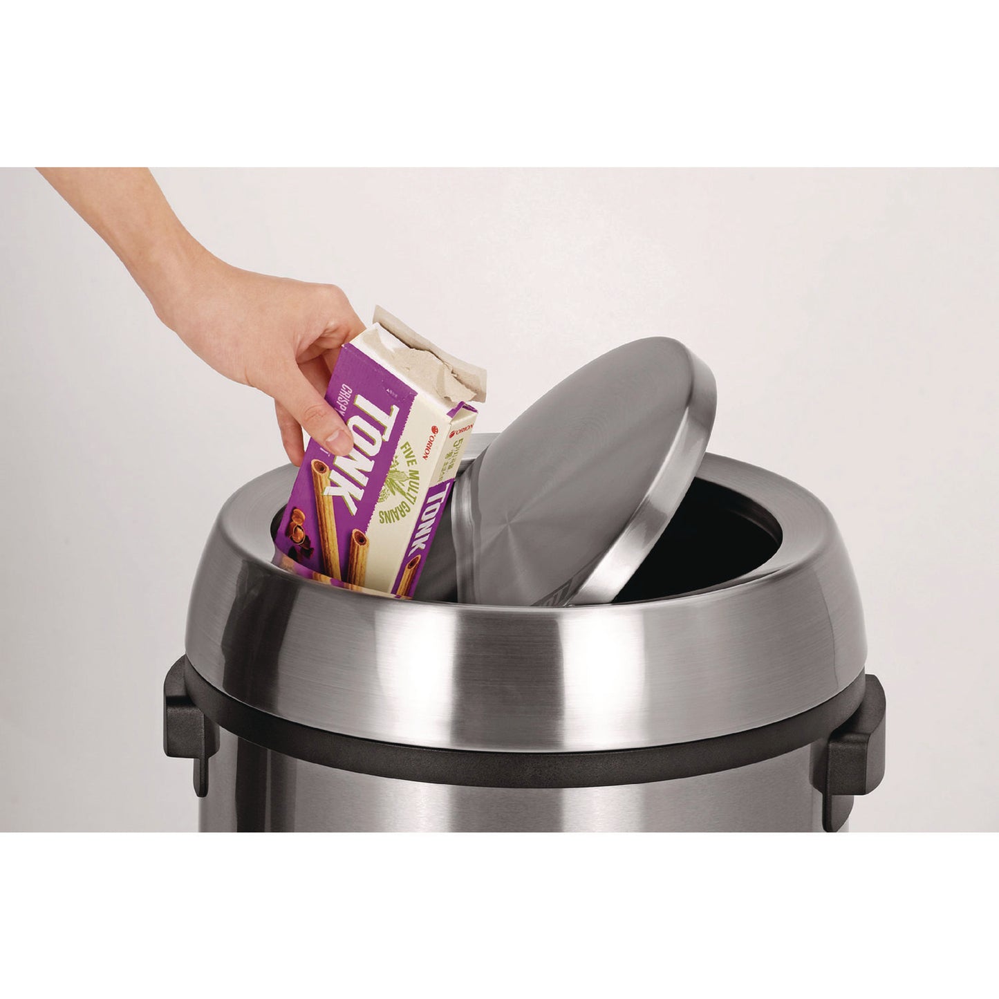 Alpine 17 Gal Stainless Steel Swivel Trash Can Cover, 15.7 x 15.67 x 15.67, Silver (ALP47065LC)