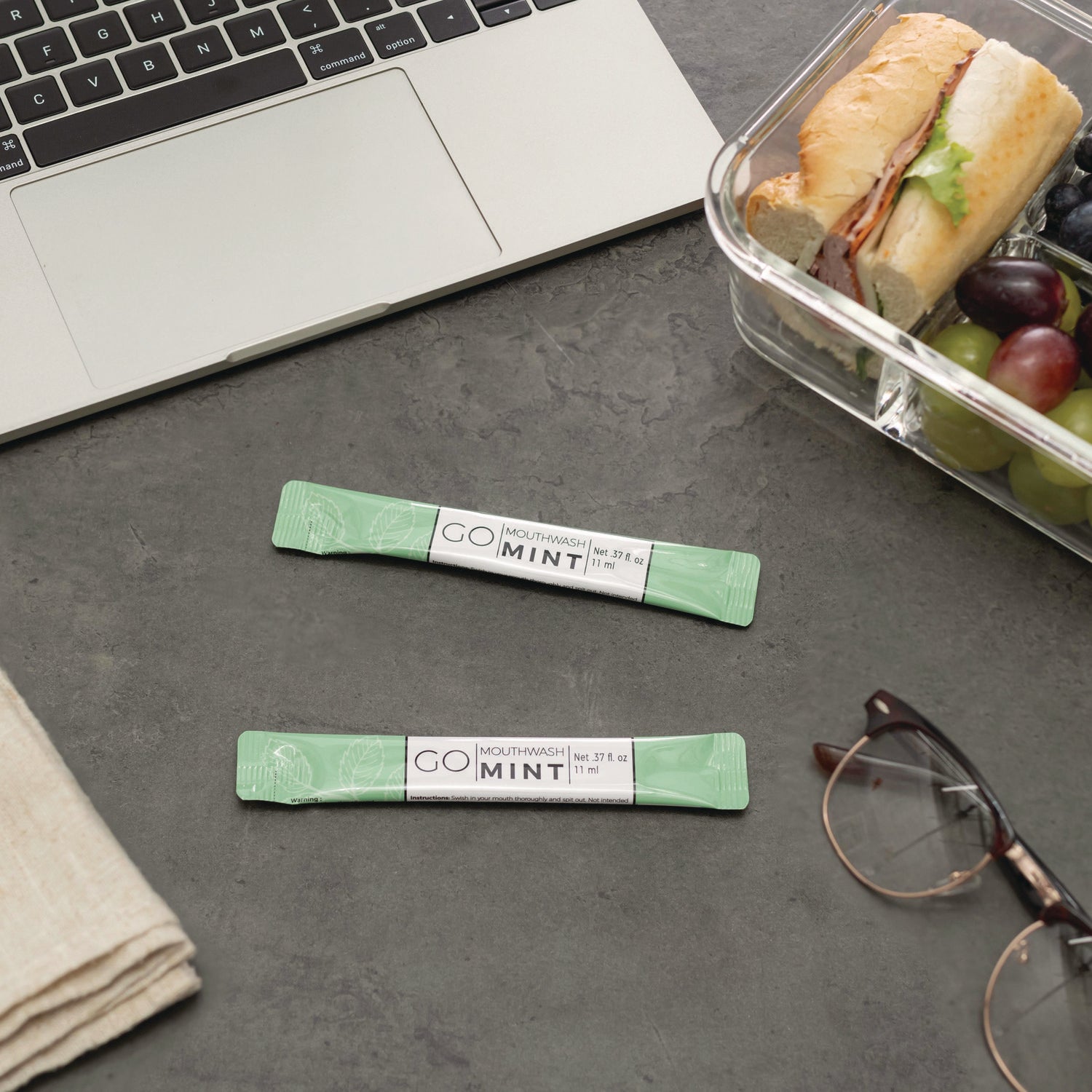 Go Mouthwash Individual Mouthwash Packets, Display Pack, Mint Flavor, 0.37 oz Packet, 20/Pack (MW20)