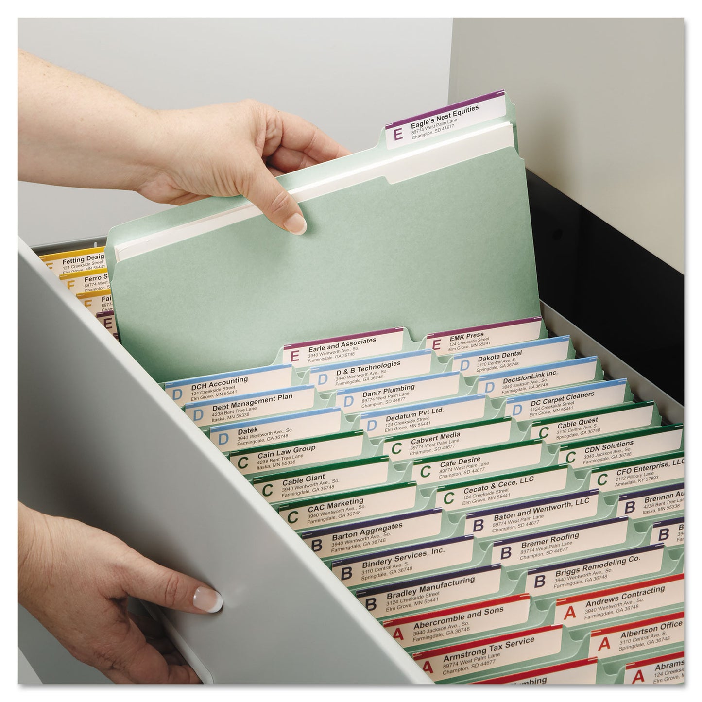 Smead Recycled Pressboard Fastener Folders, 1/3-Cut Tabs, Two SafeSHIELD Fasteners, 1" Expansion, Letter Size, Gray-Green, 25/Box (14931)