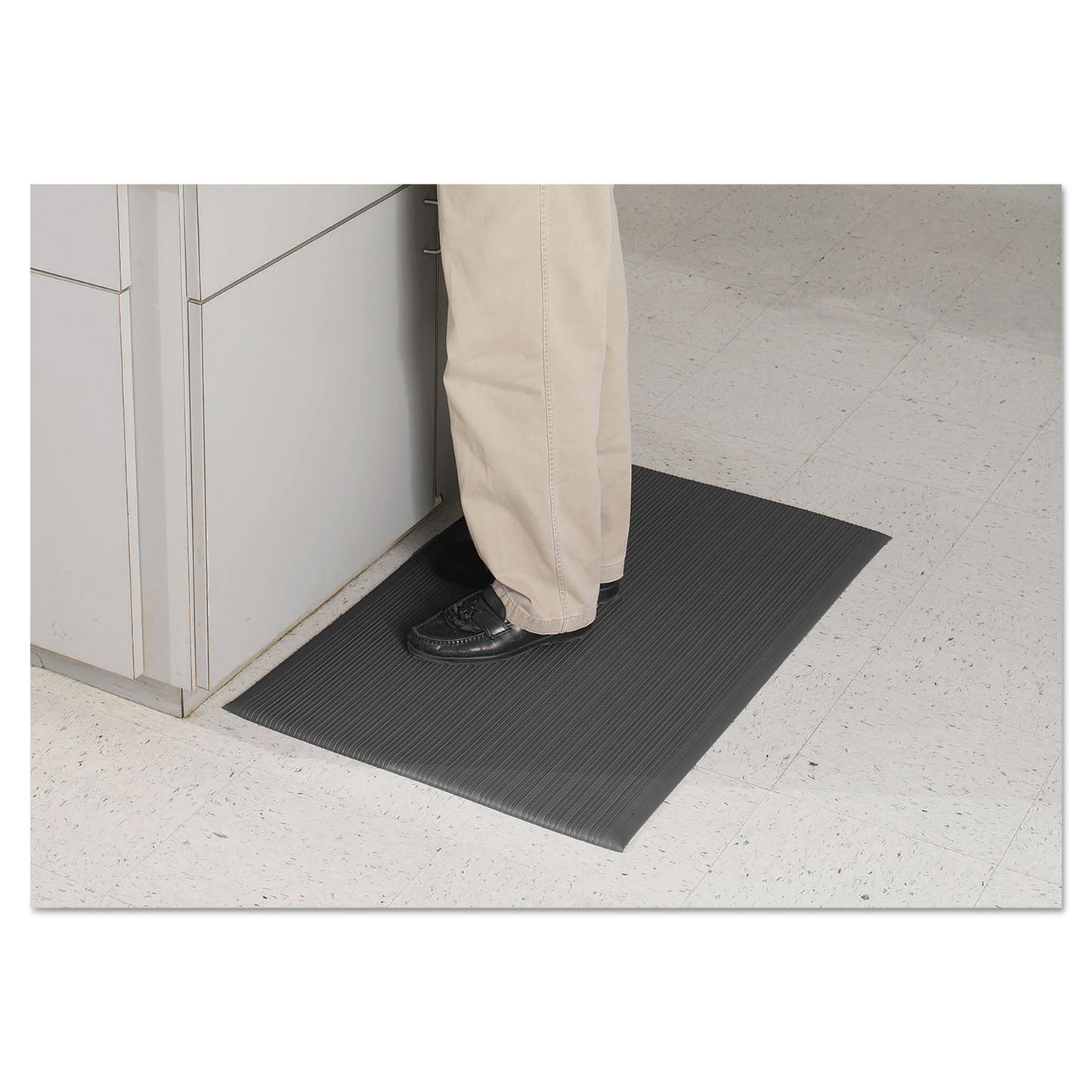 Guardian Air Step Antifatigue Mat, Polypropylene, 24 x 36, Black (24020302)