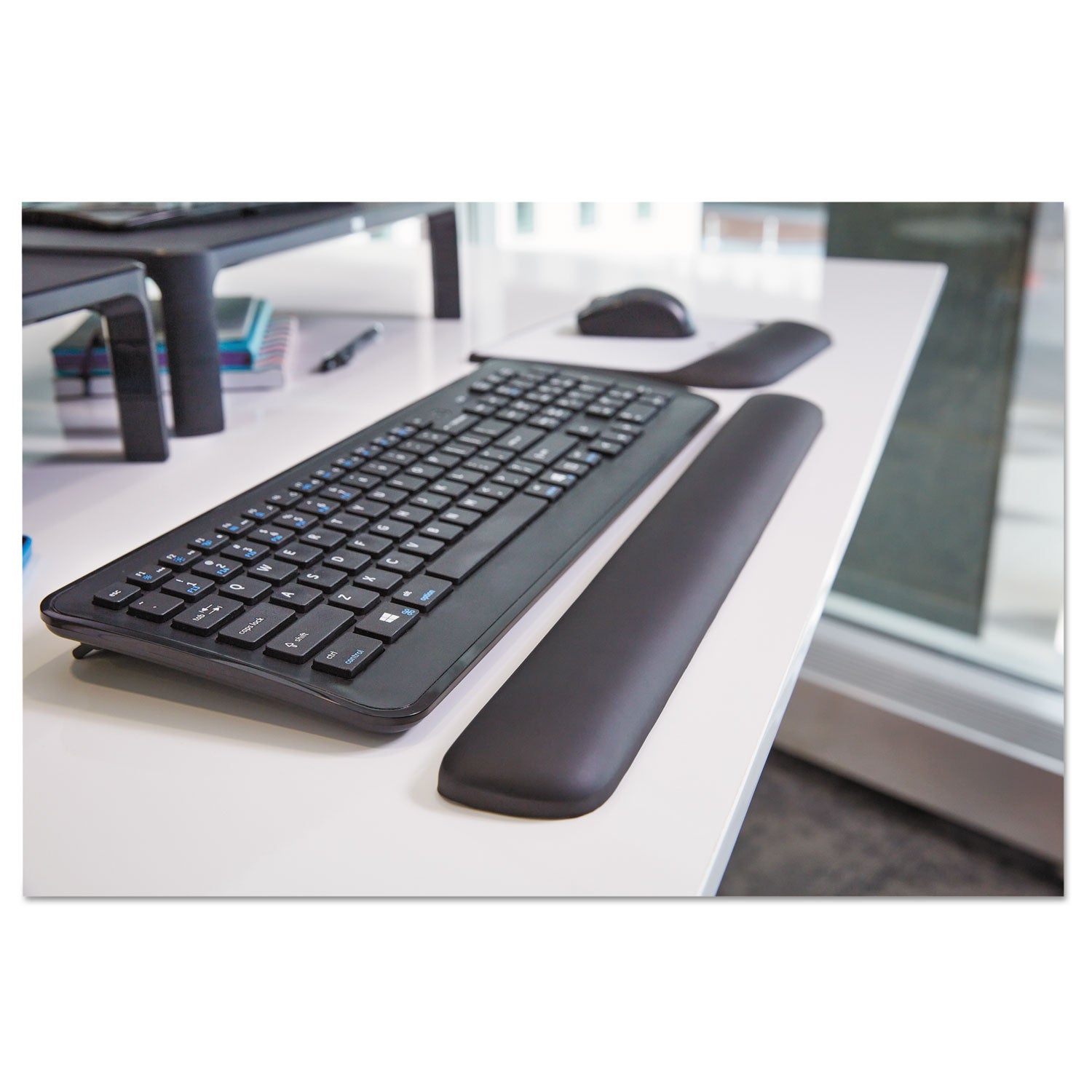 3M Gel Wrist Rest for Keyboards, 19 x 2, Black (WR85B)