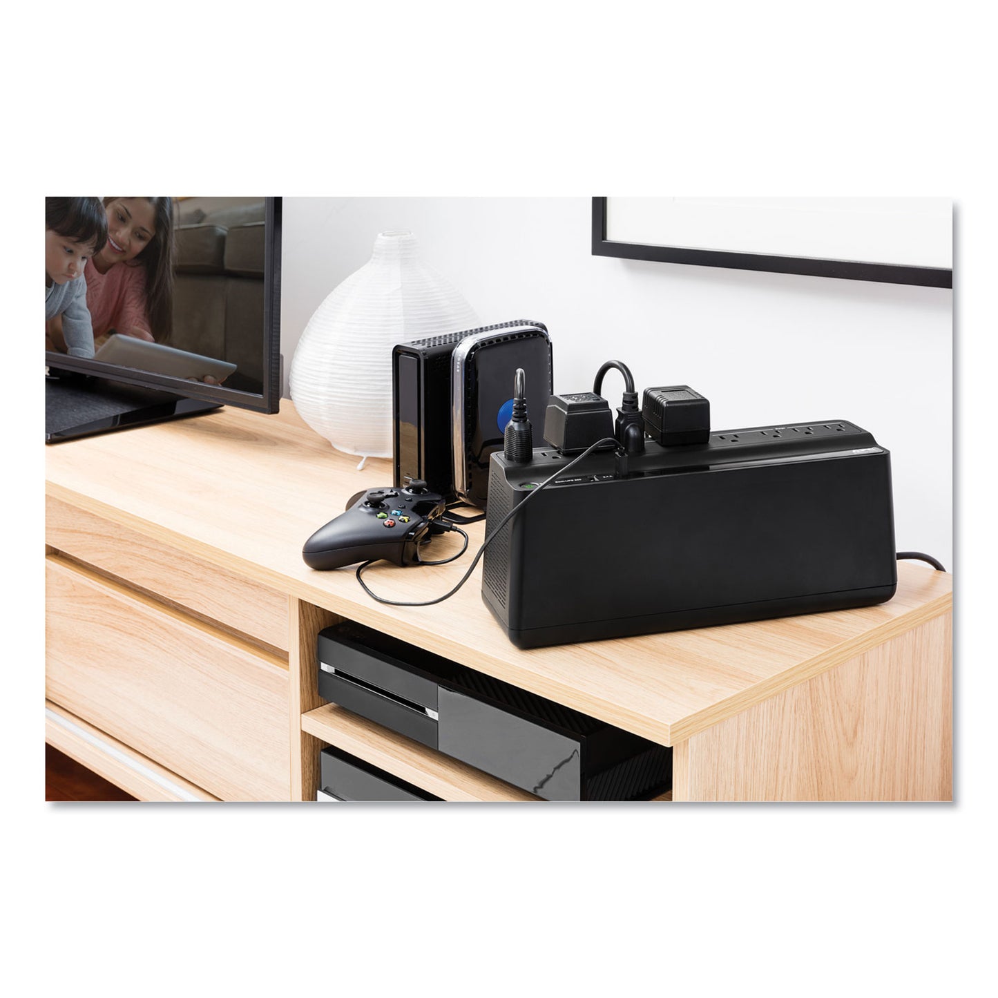 APC Back-ups 850va, 2 Usb Charging Ports (BE850G2)