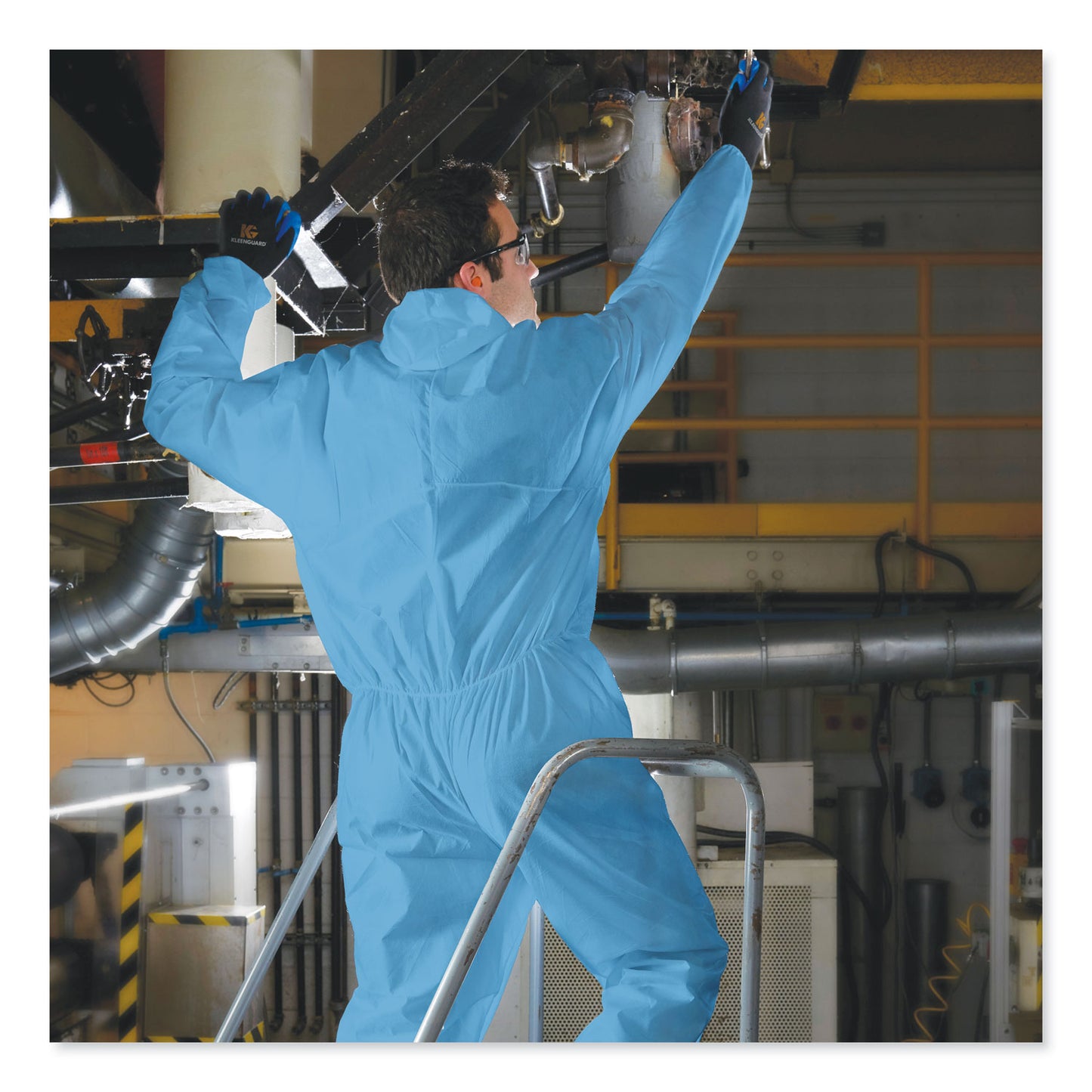 KleenGuard A20 Breathable Particle Protection Coveralls, X-Large, Blue, 24/Carton (58514)