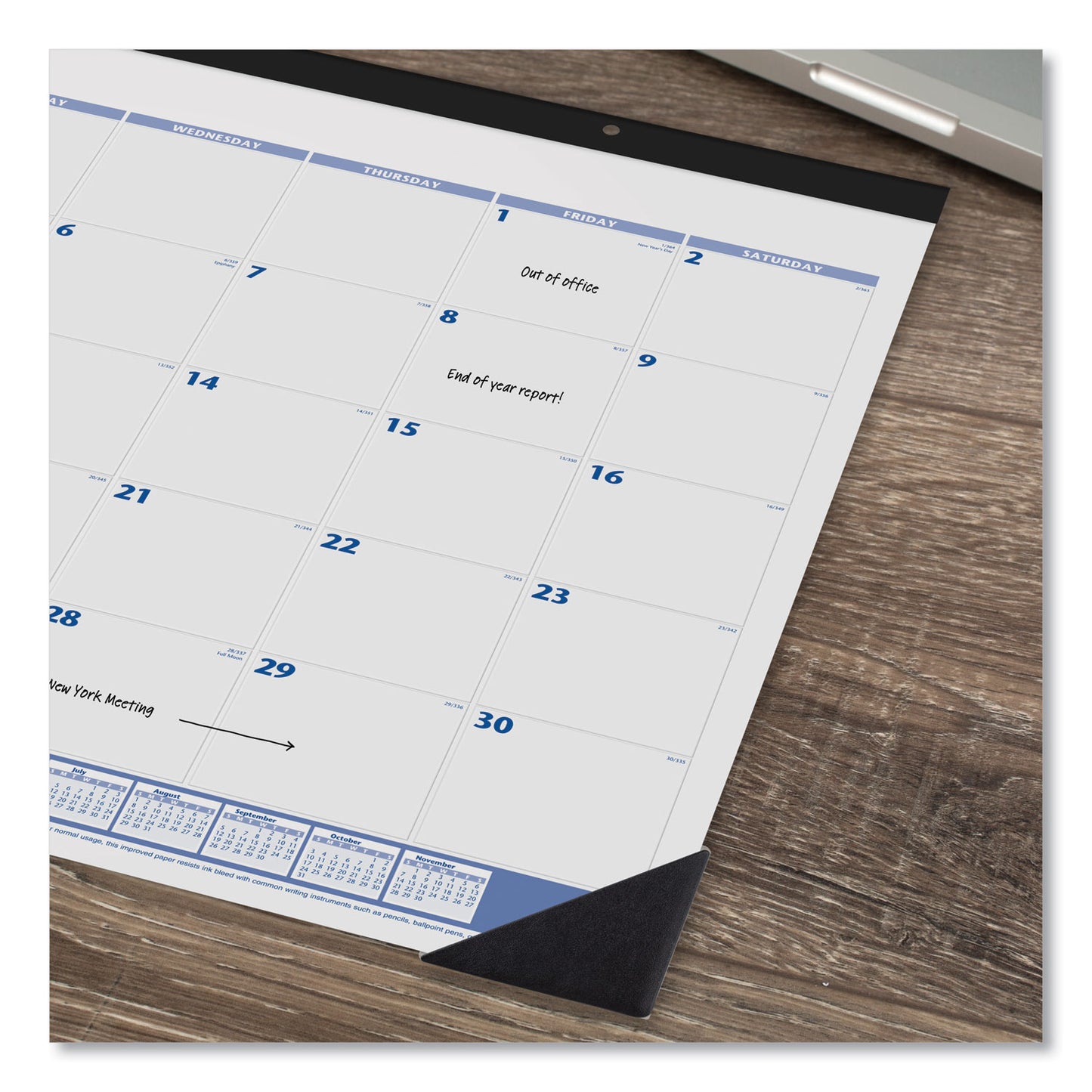 AT-A-GLANCE Desk Pad, 22 x 17, White Sheets, Black Binding, Black Corners, 12-Month (Jan to Dec): 2025 (SW20000)