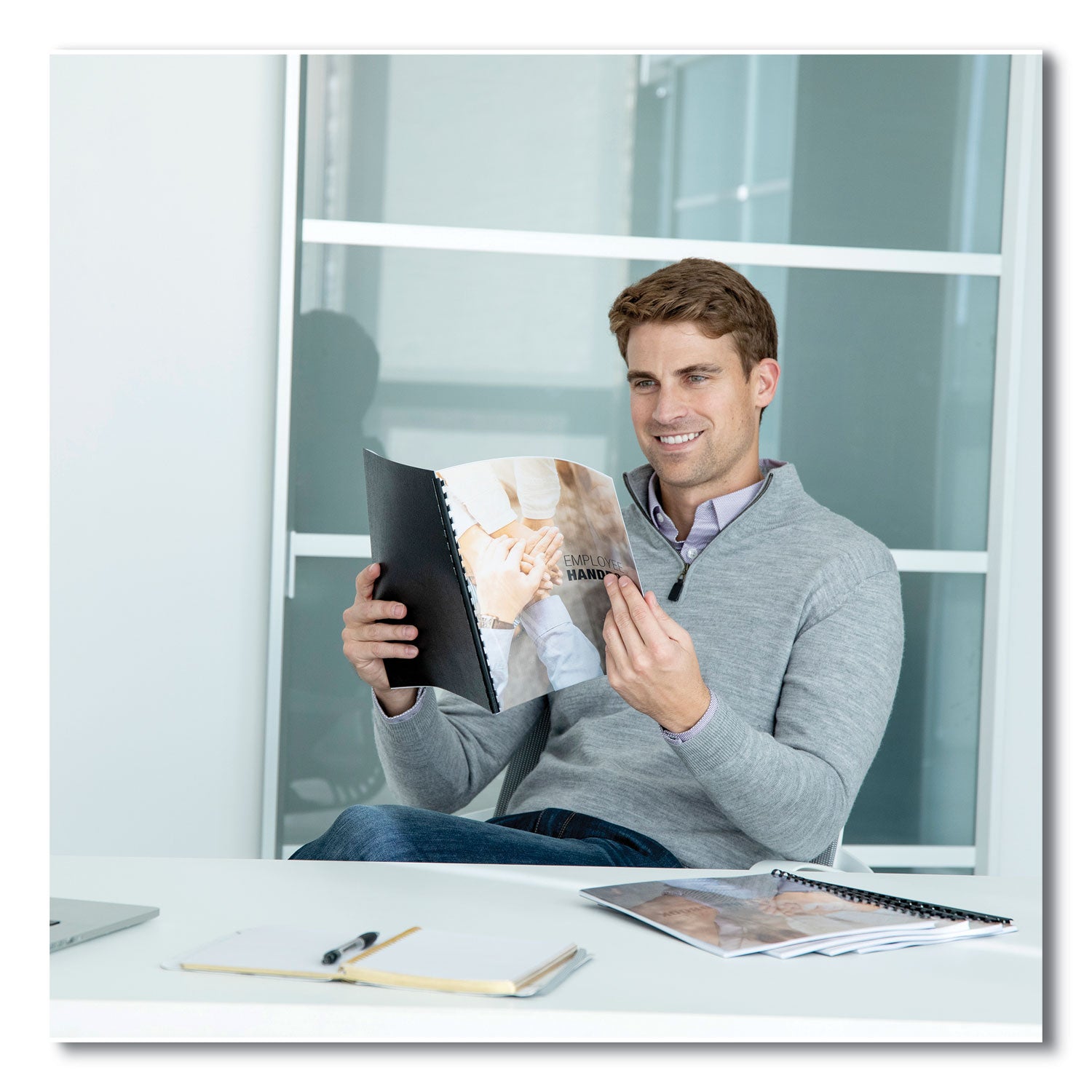 Fellowes Plastic Comb Bindings, 3/4" Diameter, 150 Sheet Capacity, Black, 100/Pack (52367)