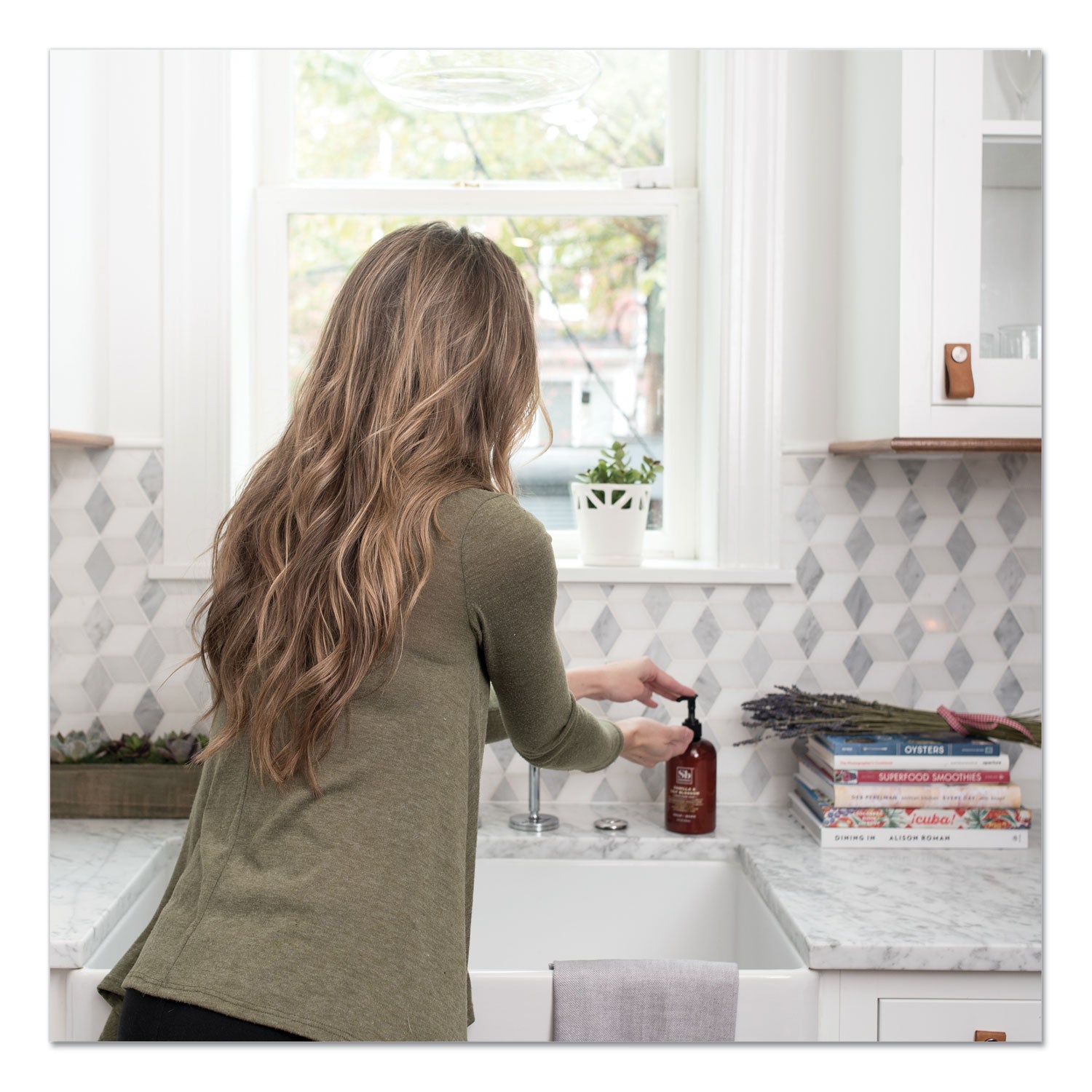 Soapbox Hand Soap, Vanilla and Lily Blossom Scent, 12 oz, 3/Box (00679BX)