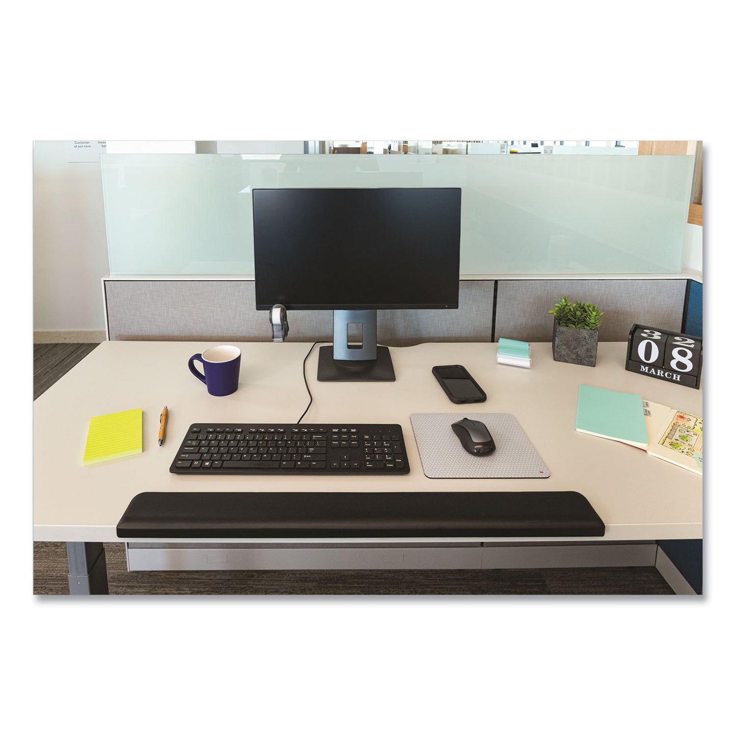 3M Gel Wrist Rest for Standing Desks, 30.13 x 3.25, Black (WR200B)