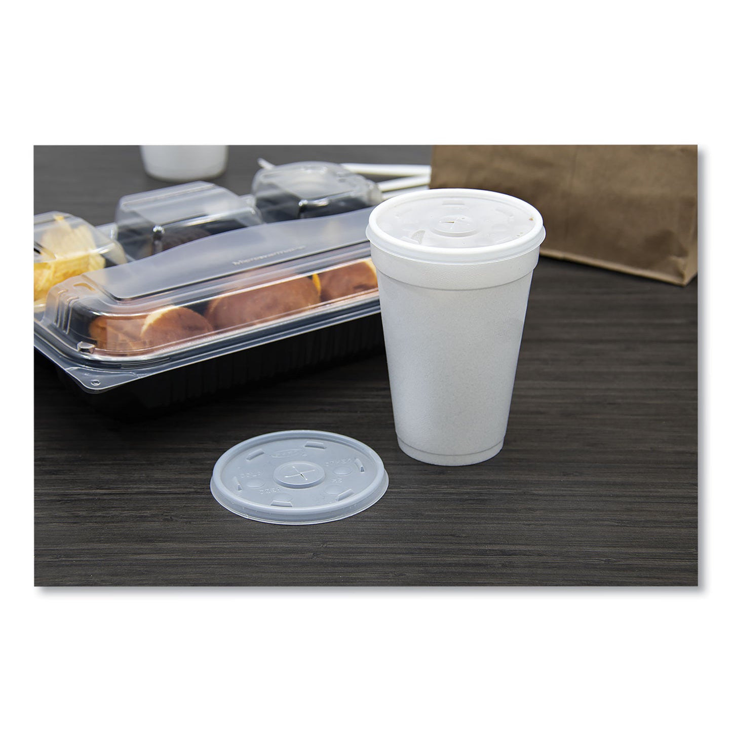 Dart Plastic Lids, Fits 12 oz to 24 oz Hot/Cold Foam Cups, Straw-Slot Lid, White, 100/Pack, 10 Packs/Carton (16SL)