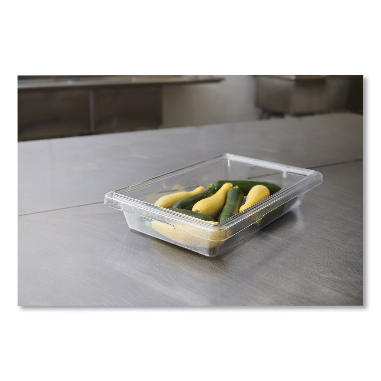 Rubbermaid Commercial Food/Tote Boxes, 5 gal, 26 x 18 x 3.5, Clear, Plastic (3306CLE)