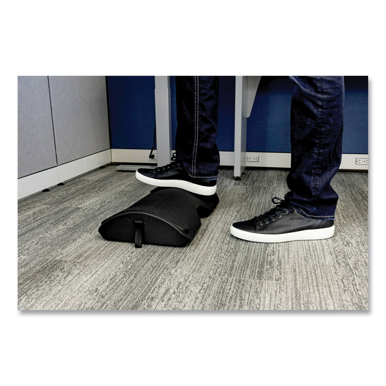 3M Foot Rest for Standing Desks, 19.98w x 11.97d x 4.2h, Black (FR200B)