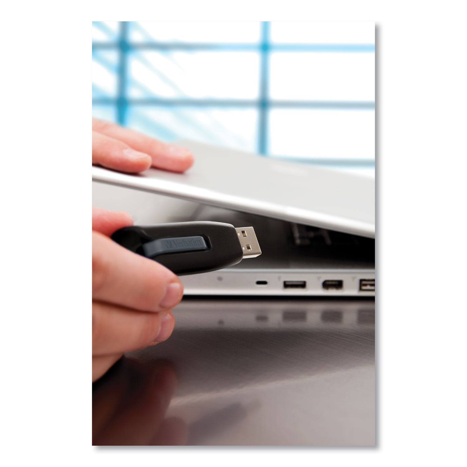 Verbatim Store 'n' Go V3 USB 3.0 Drive, 256 GB, Black/Gray (49168)