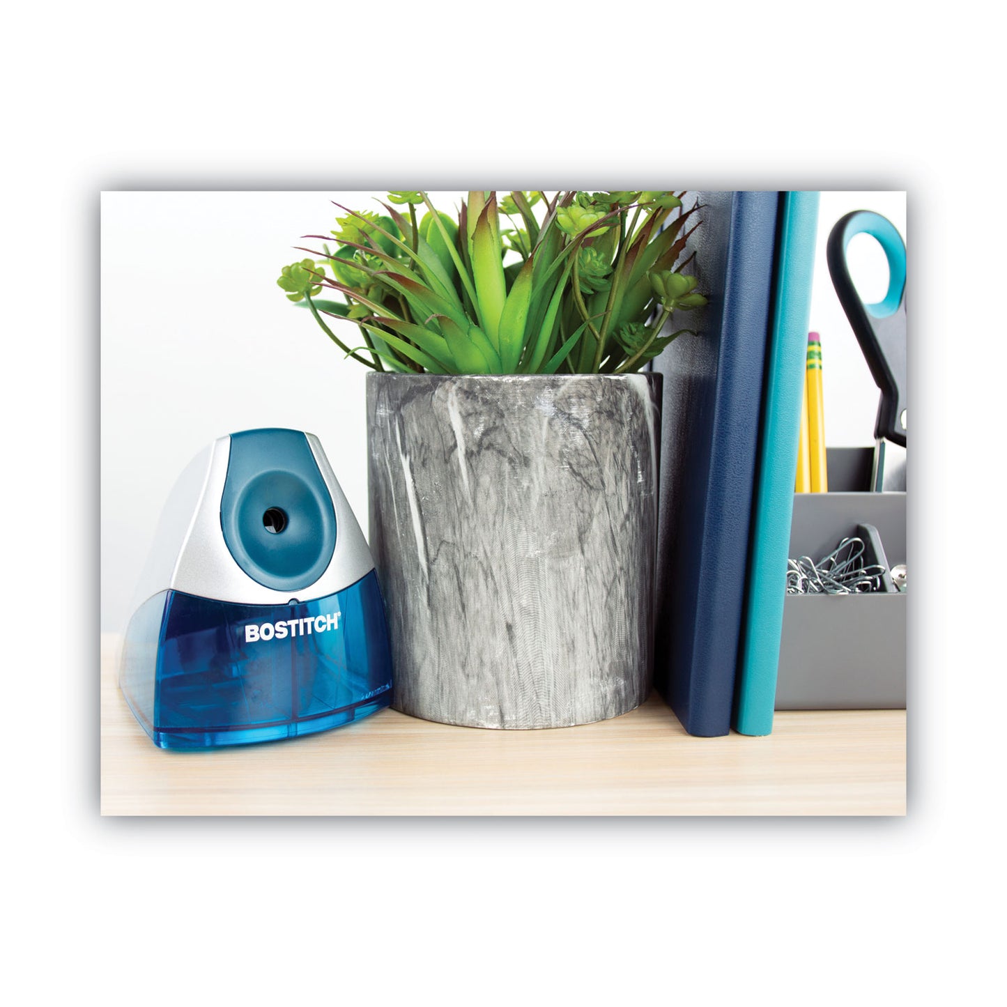 Bostitch Personal Electric Pencil Sharpener, AC-Powered, 4.25 x 8.4 x 4, Blue (EPS4BLUE)