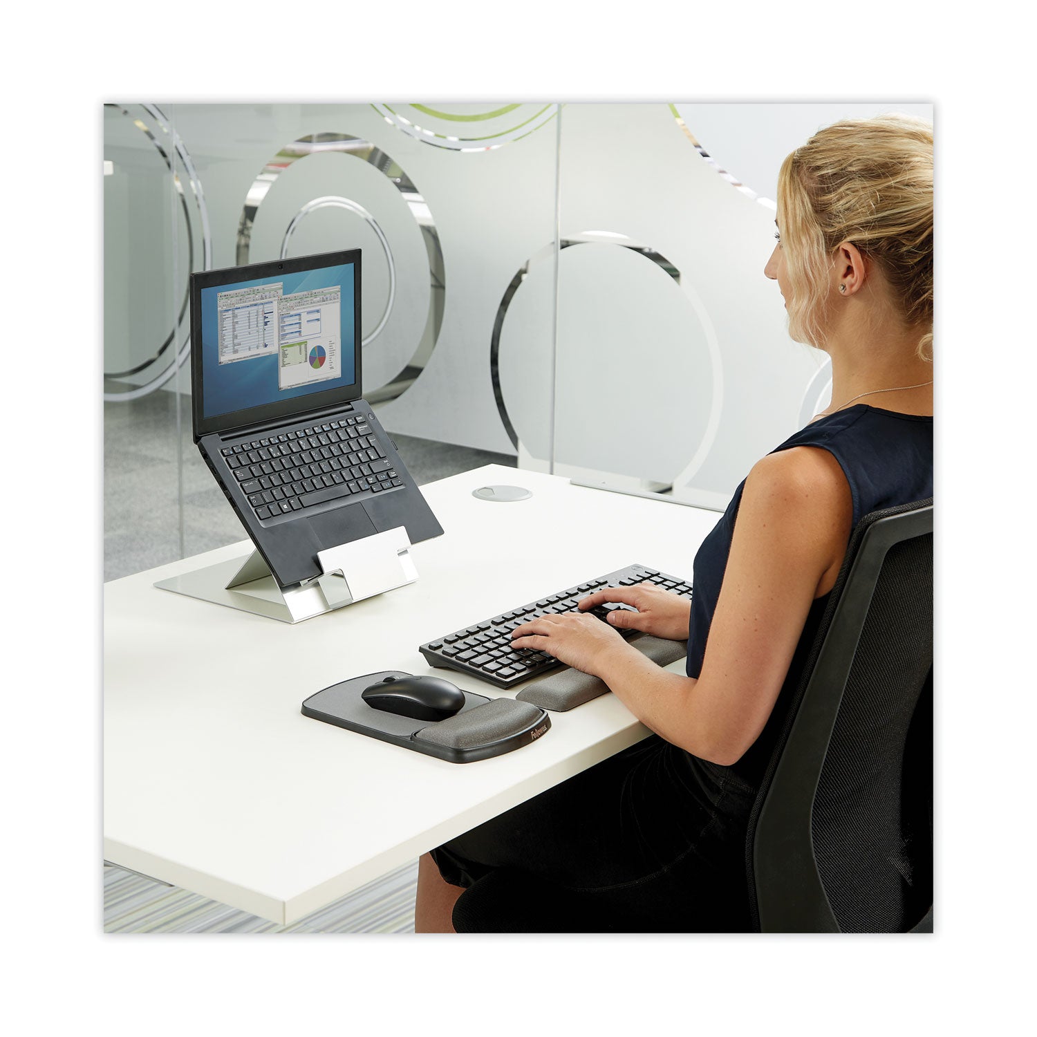 Fellowes Gel Keyboard Wrist Rest, 18.5 x 2.75, Graphite (91737)