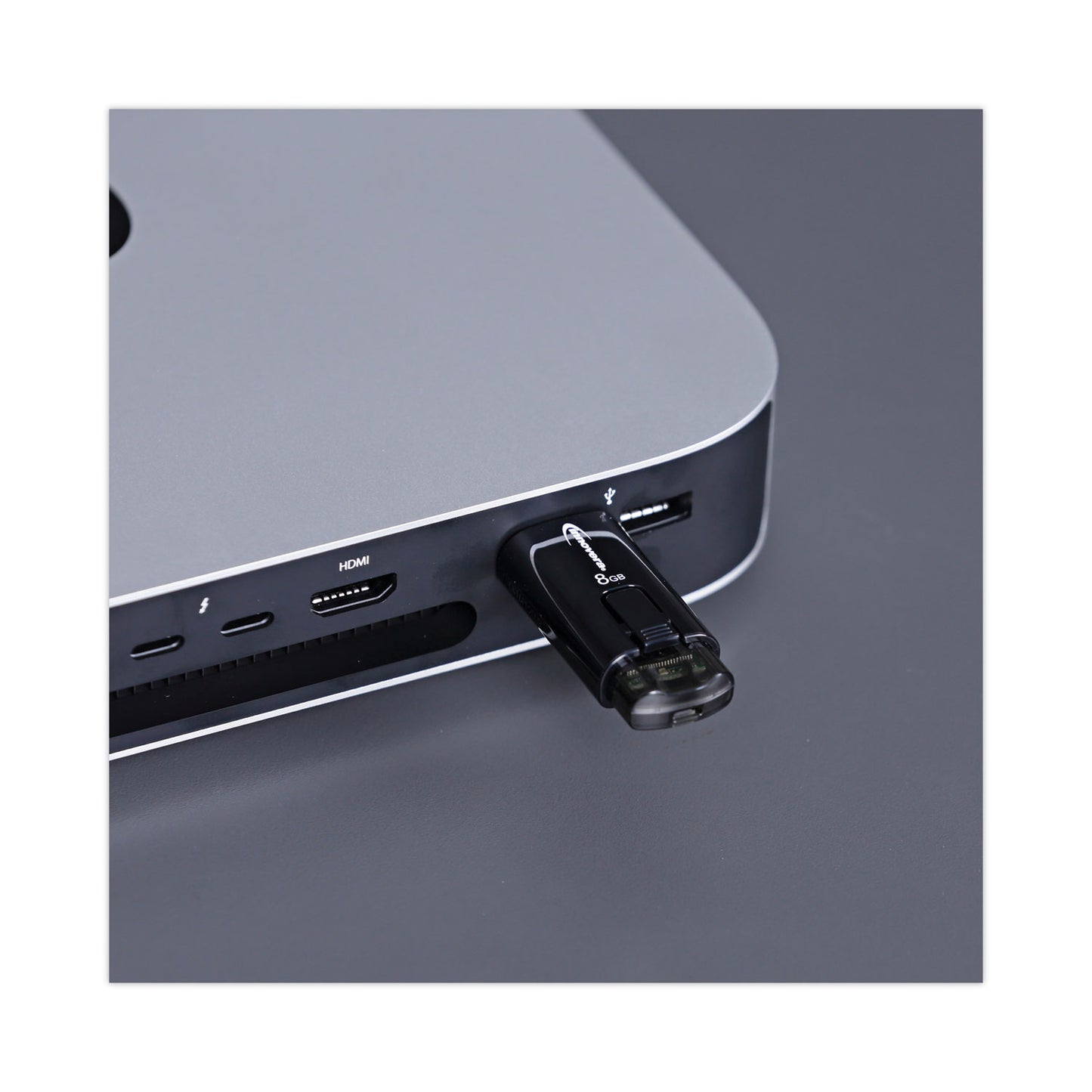 Innovera USB 3.0 Flash Drive, 8 GB (82008)