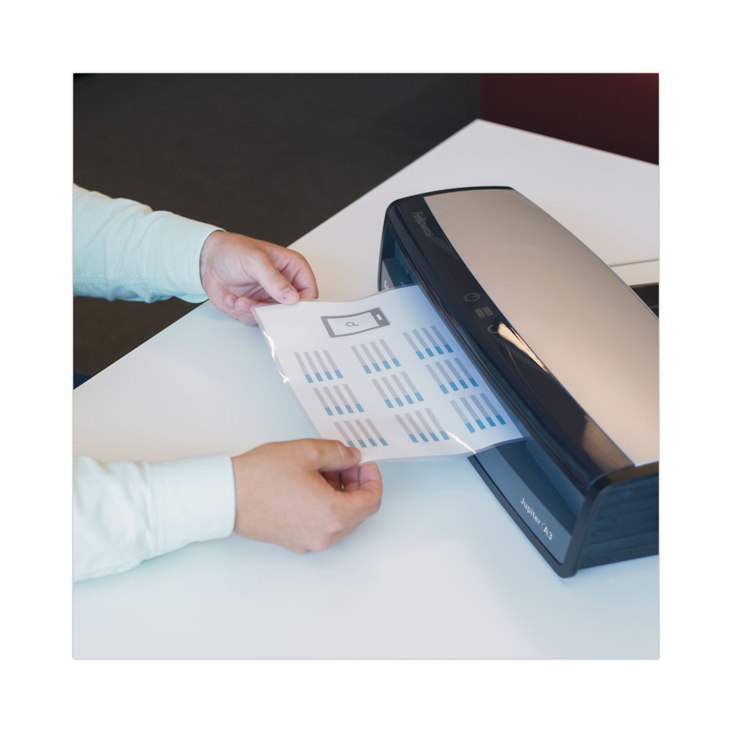 Fellowes SuperQuick Thermal Laminating Pouches, 3 mil, 9" x 11.5", Gloss Clear, 100/Pack (5245801)