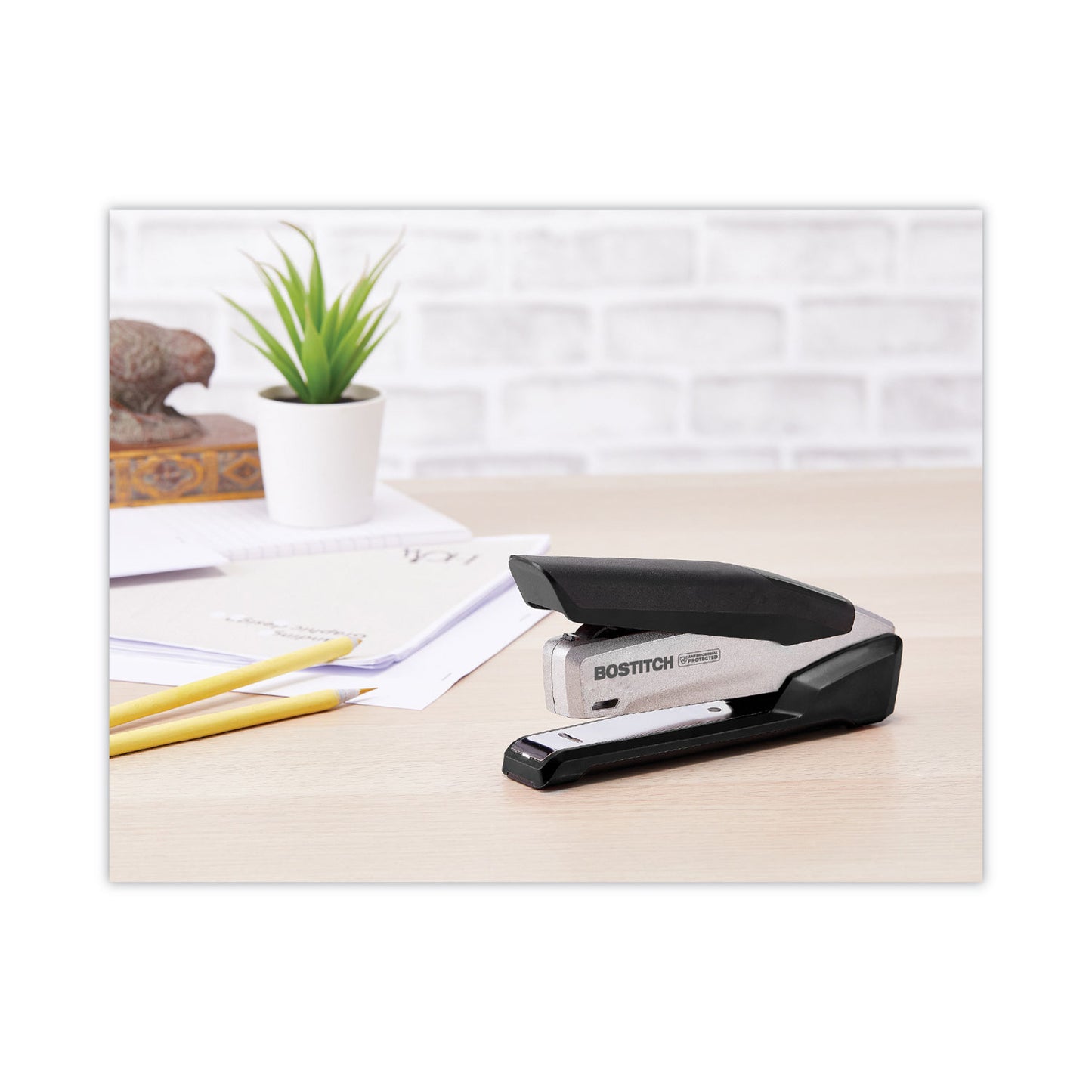 Bostitch inPOWER+28 Executive One-Finger 3-in-1 Eco-Friendly Desktop Stapler, 28-Sheet Capacity, Black/Silver (1110)