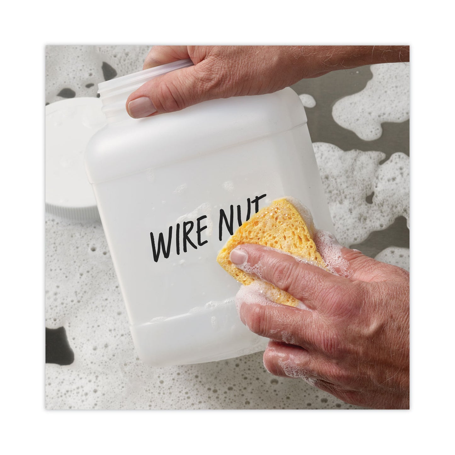 Avery MARKS A LOT Large Desk-Style Permanent Marker, Broad Chisel Tip, Assorted Colors, 12/Set (24800)