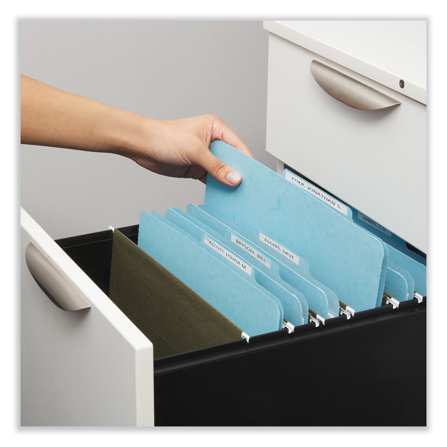 Universal Top Tab Classification Folders, 2" Expansion, 2 Fasteners, Letter Size, Light Blue Exterior, 25/Box (10401)