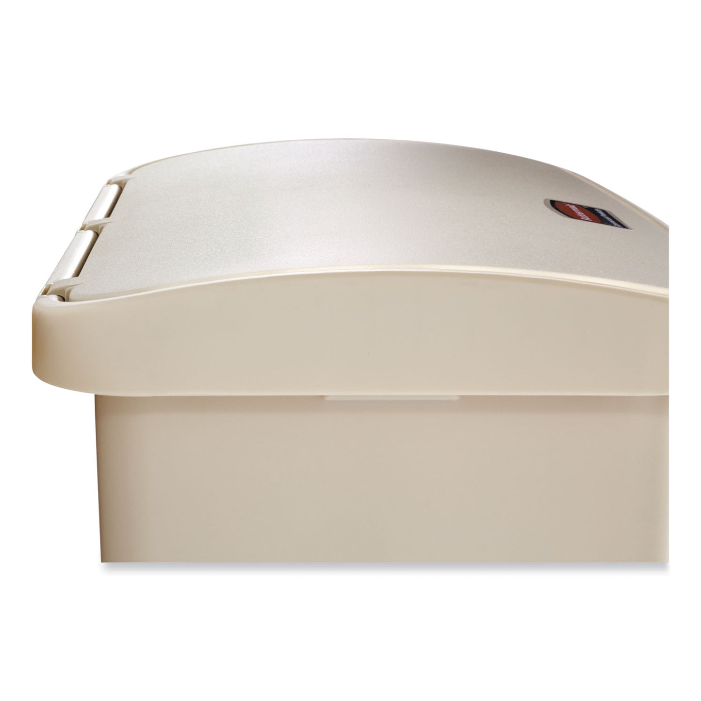 Rubbermaid Commercial Streamline Resin Step-On Container, Front Step Style, 8 gal, Polyethylene, Beige (1883456)