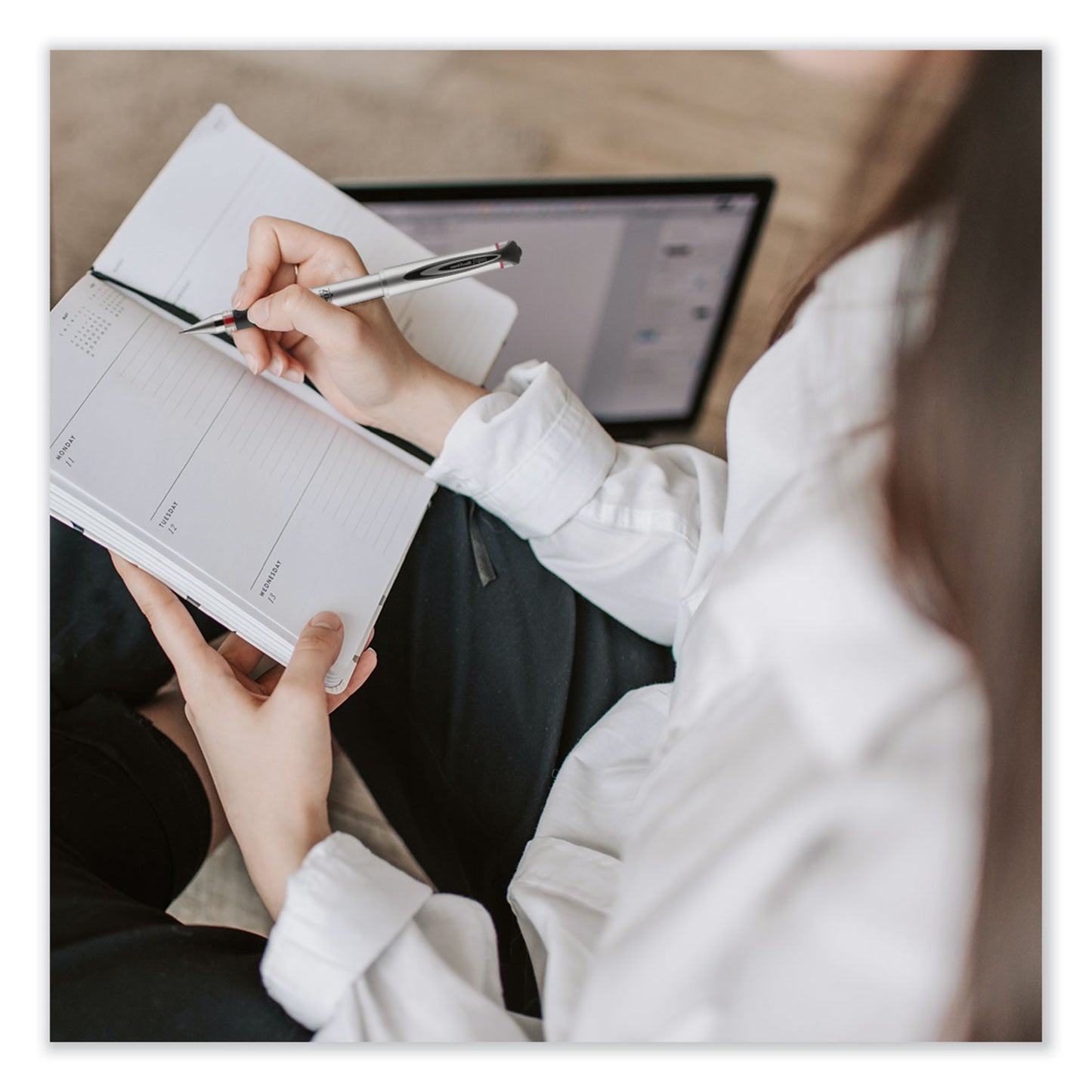 uni-ball 207 Impact Gel Pen, Stick, Bold 1 mm, Black Ink, Silver/Black Barrel (65800)