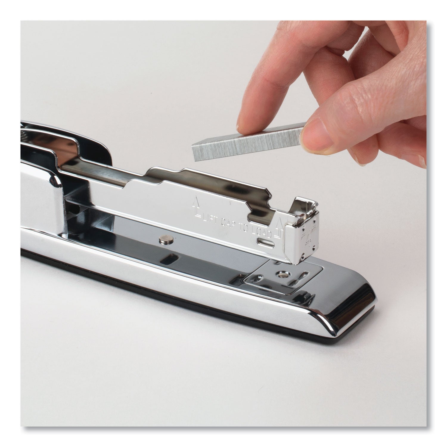 Swingline 747 Business Full Strip Desk Stapler, 30-Sheet Capacity, Polished Chrome (74720)