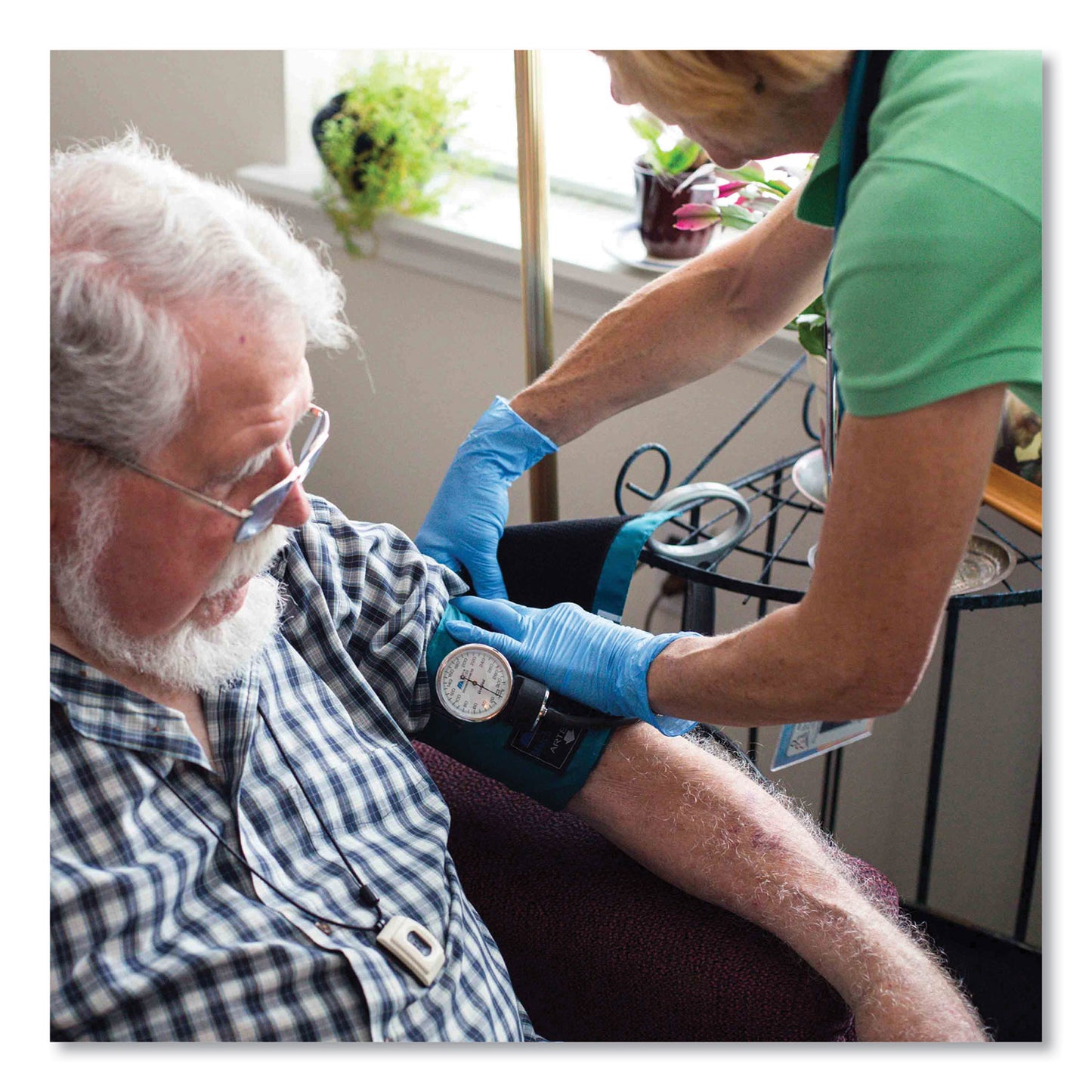 AMMEX Professional Nitrile Exam Gloves, Powder-Free, 3 mil, Small, Light Blue, 100/Box, 10 Boxes/Carton (APFN42100CT)