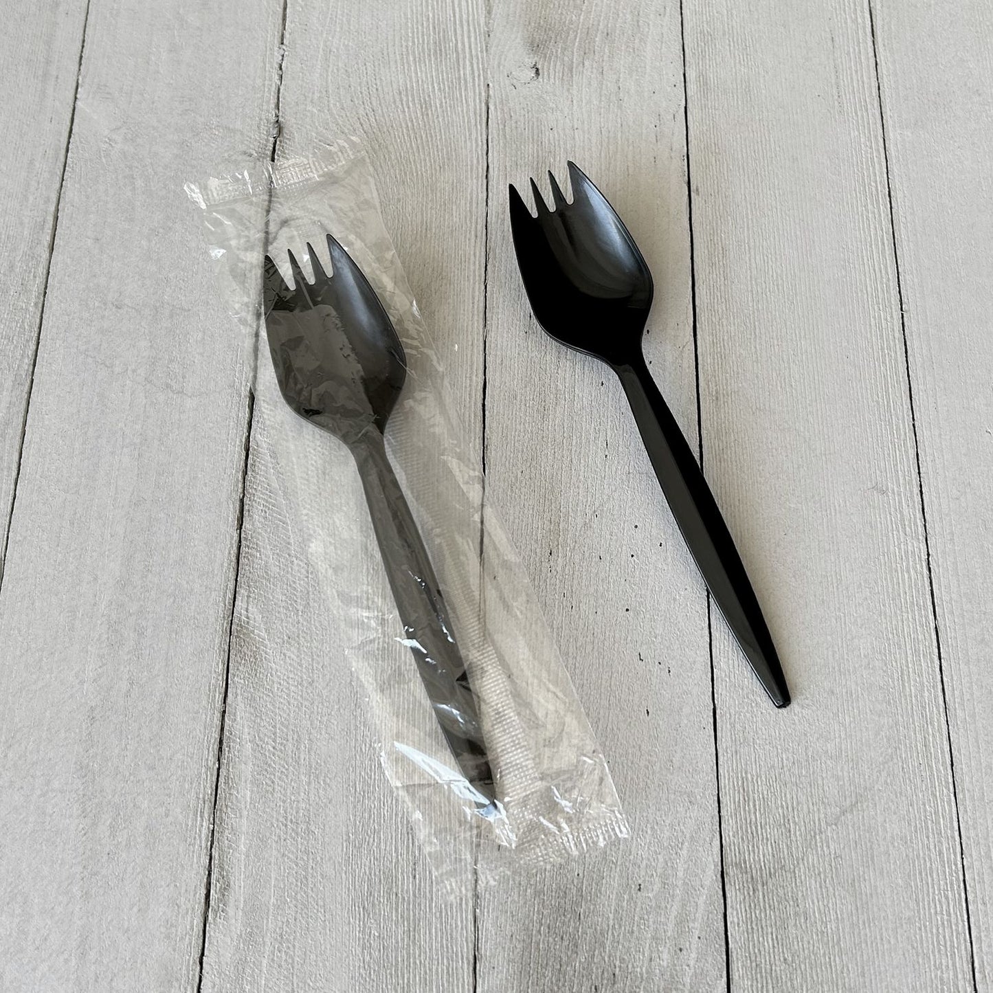 Boardwalk Mediumweight Wrapped Polypropylene Cutlery, Spork, Black, 1,000/Carton (SPORKBLPPIW)